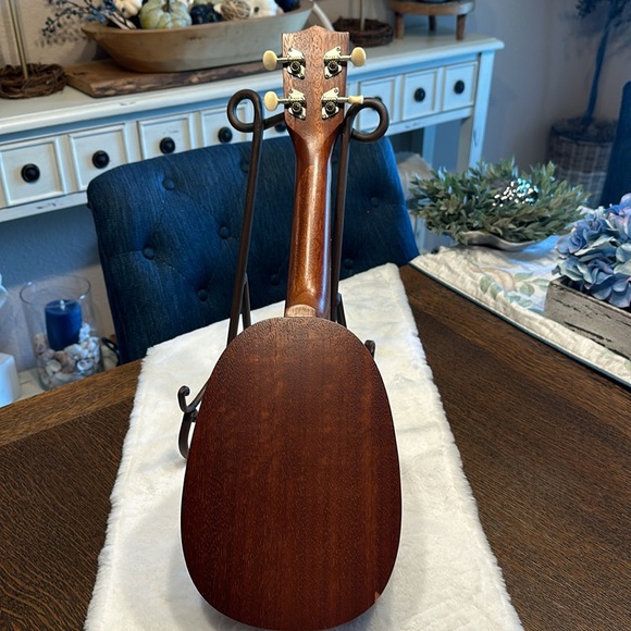 Makala Ukelele - Soprano - Picture 5 of 8